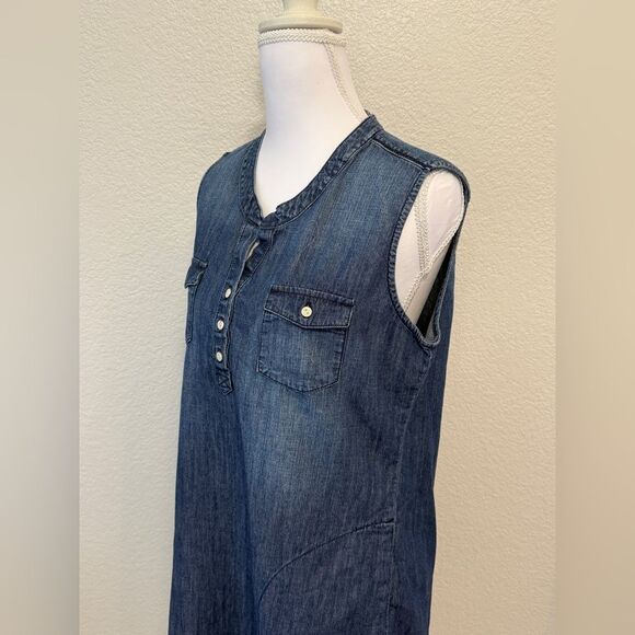 Eddie Bauer Women’s Sleeveless Denim Dress - Picture 2 of 5